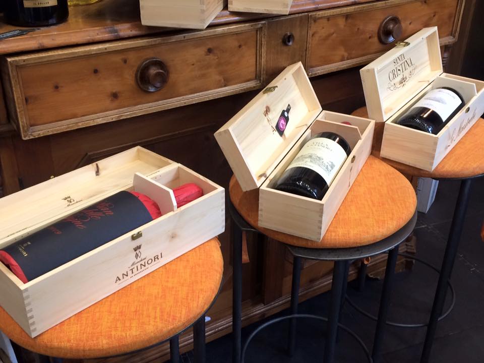 Enoteca "Vino come una volta" arte e passione in un calice Villa