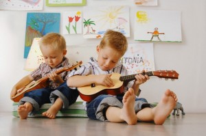bambini-chitarra-musica.600