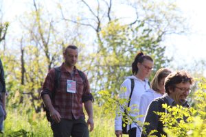 MANGIA BEVI CORRI CAMMINA